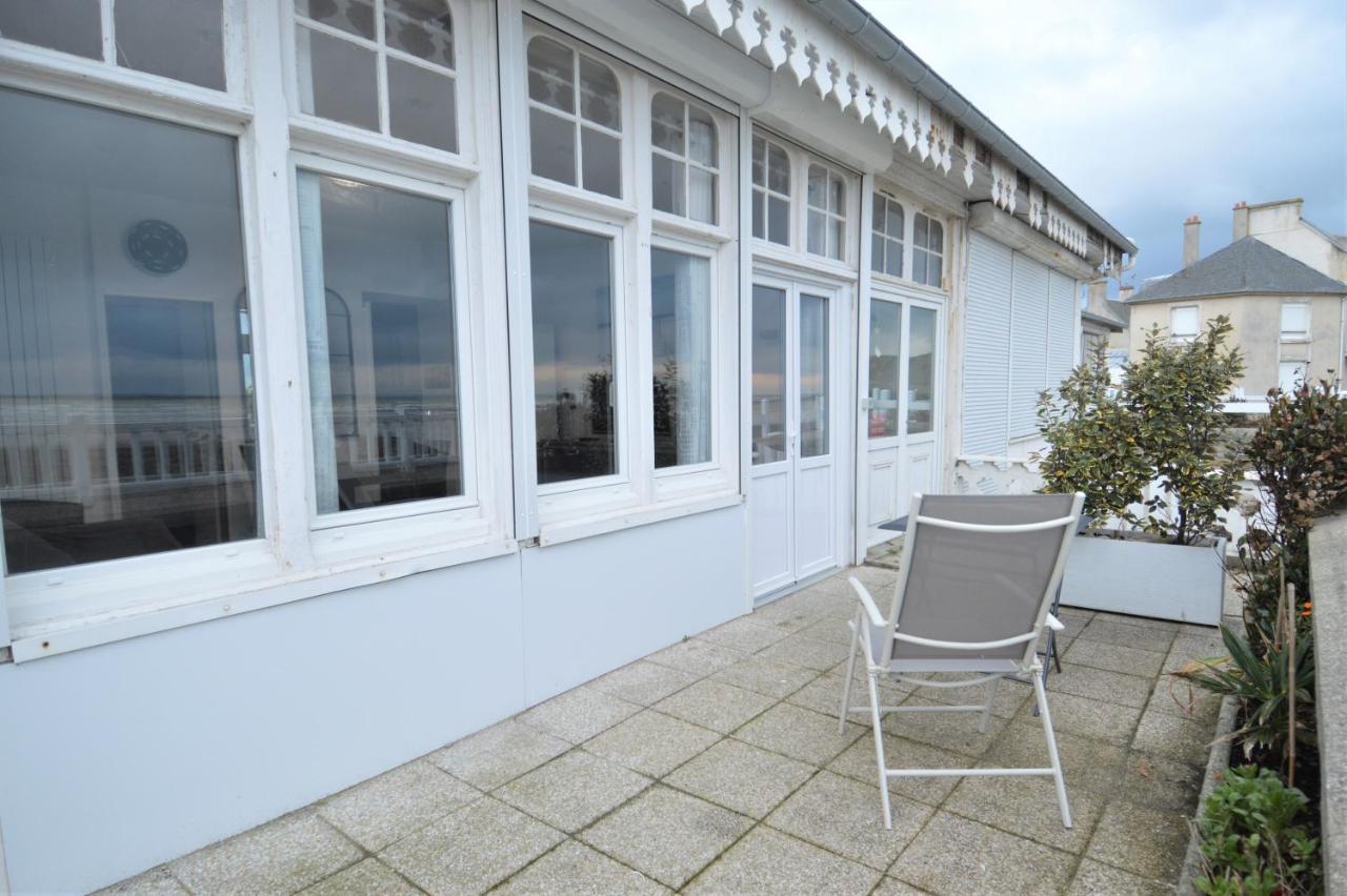 Appartement en front de mer avec terrasse et vue mer Arromanches-les-Bains Extérieur photo