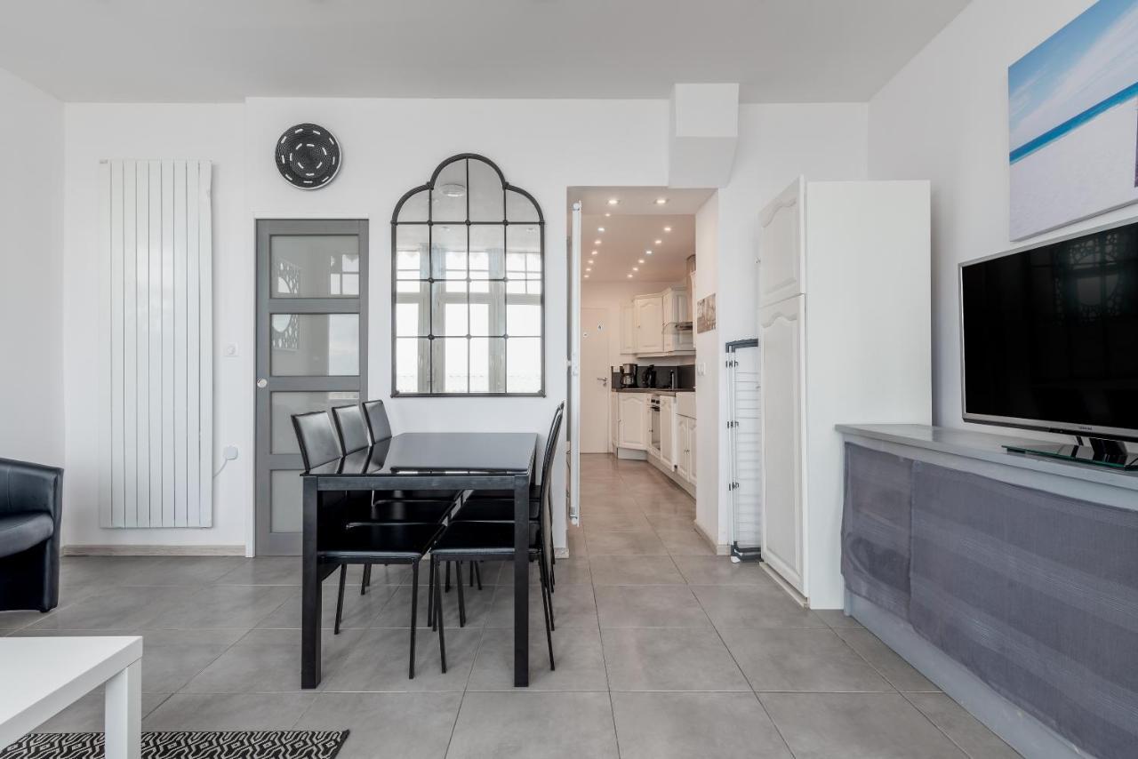 Appartement en front de mer avec terrasse et vue mer Arromanches-les-Bains Extérieur photo